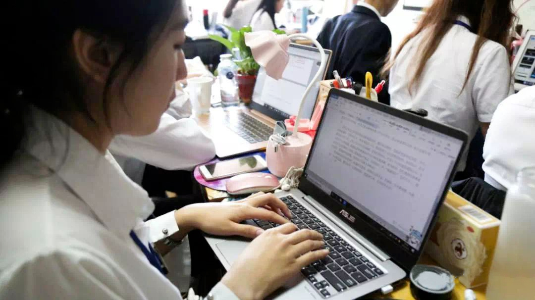 北京八維集團為學子搭建學習IT高新技術的平臺