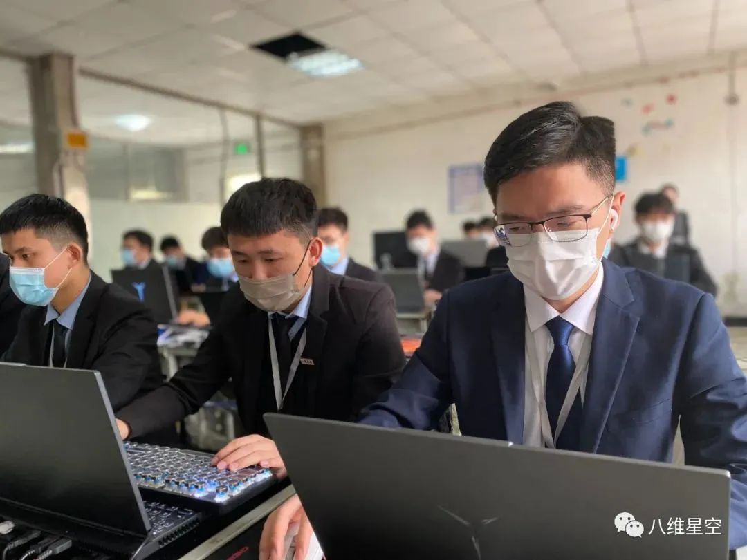 八維教育把握行業(yè)人才需求趨勢(shì)搭建PHP編程語言培訓(xùn)平臺(tái)打造IT技能人才