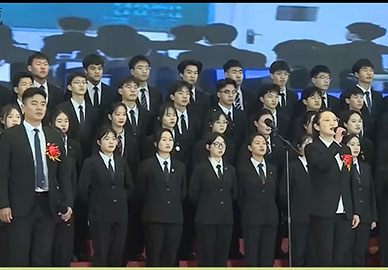 八維的風(fēng)采，八維的力量 